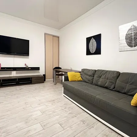 Austrian Apartment *